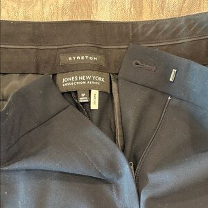 Jones New York Black Ladies slacks  8 petite 40 inches long from
 Waist to floor